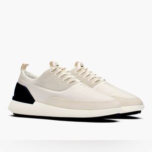 Wolf and Shepherd Crossover™ Golf shoe

Water-resistant Italian leather uppers